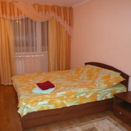 Lux Apartment Вокзал. Надежды Алексеенко 30 Dnjepropetovsk Buitenkant foto