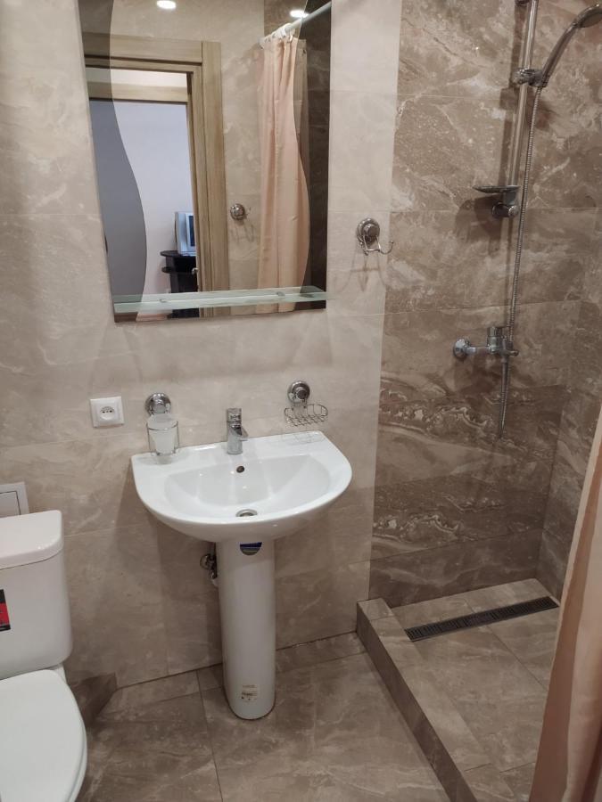 Lux Apartment Вокзал. Надежды Алексеенко 30 Dnjepropetovsk Buitenkant foto