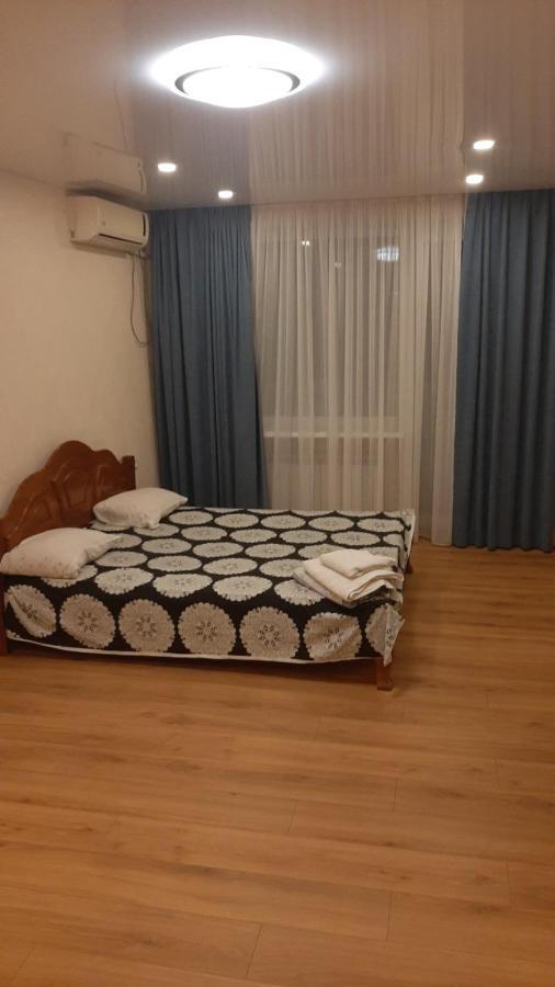 Lux Apartment Вокзал. Надежды Алексеенко 30 Dnjepropetovsk Buitenkant foto